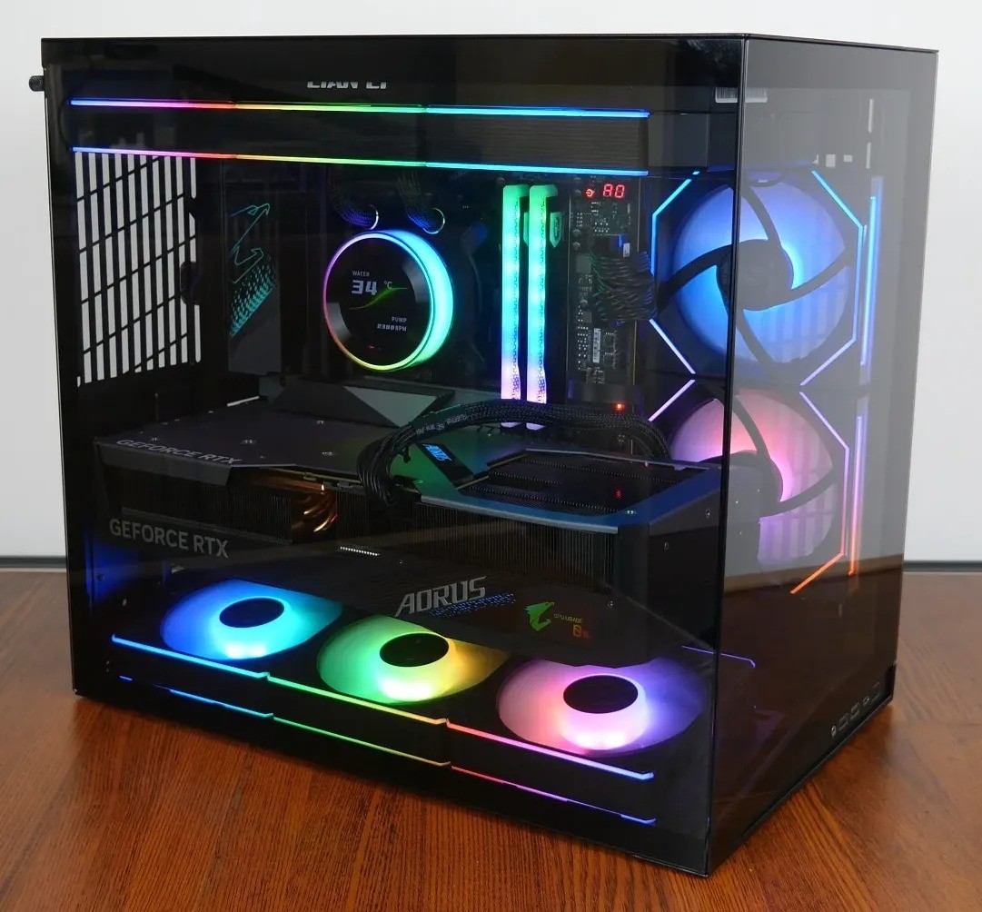 O11D MINI V2 Flow (43 Liters)